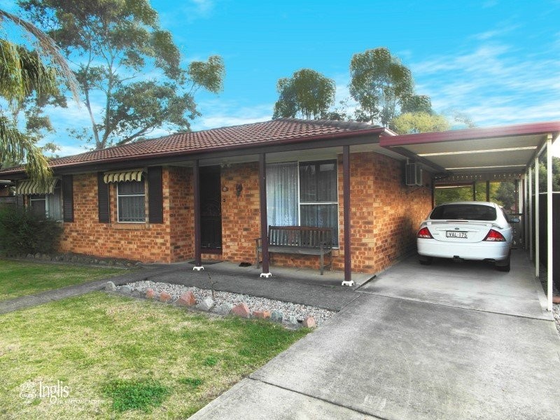 8 Mertz Place, Leumeah NSW 2560