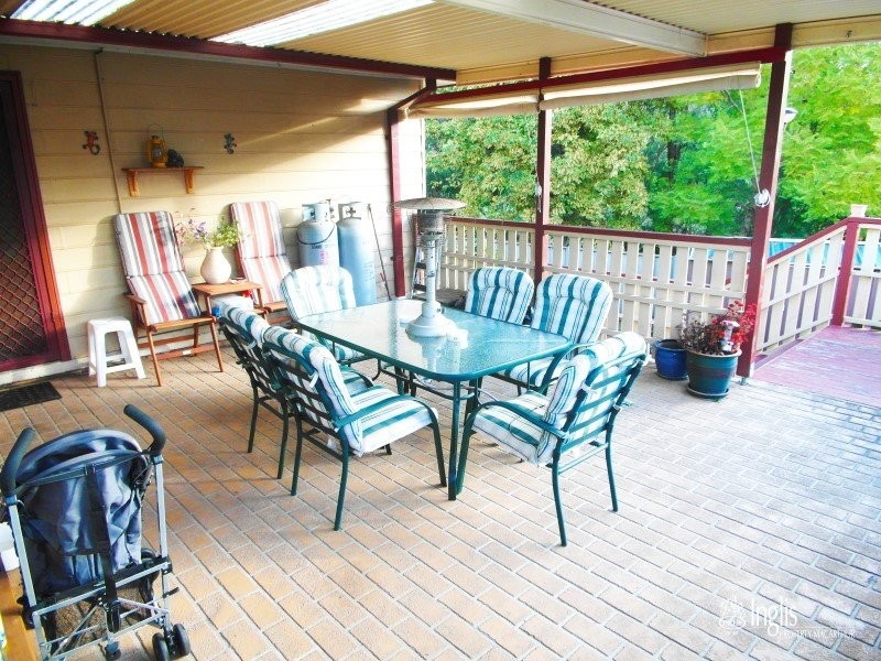 8 Mertz Place, Leumeah NSW 2560
