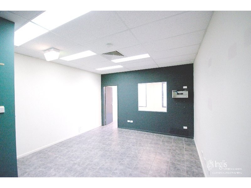 2/16 Porrende Street, Narellan NSW 2567