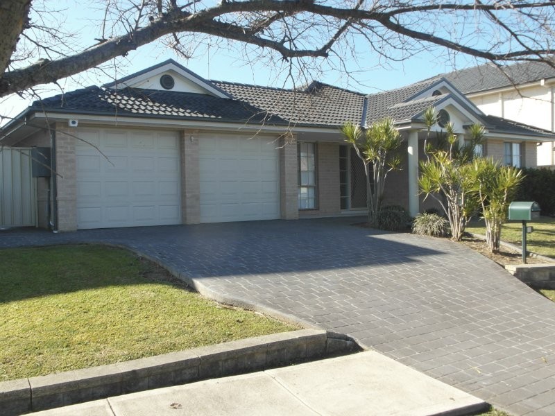 11 Bradley Drive, Harrington Park NSW 2567