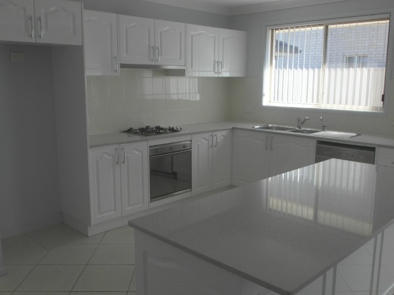 11 Bradley Drive, Harrington Park NSW 2567