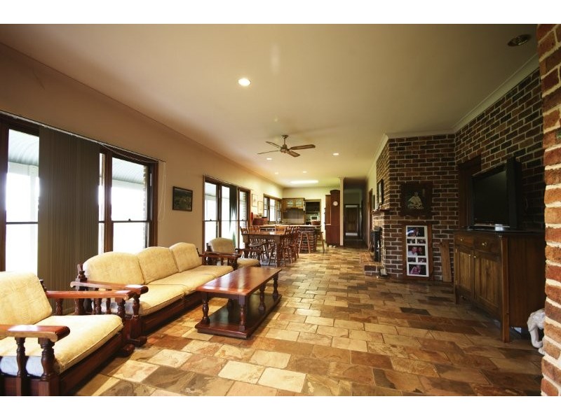 455 Old Razorback Road, Cawdor NSW 2570