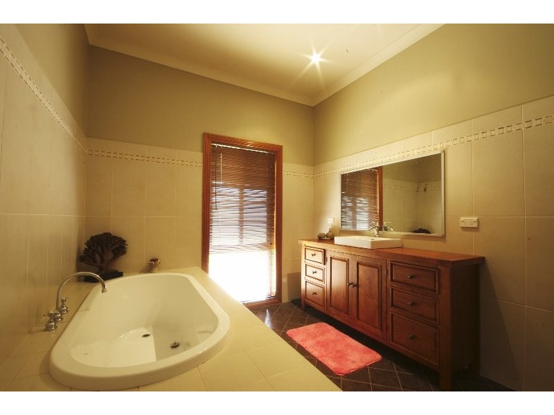 70 Nectarbrook Drive, Theresa Park NSW 2570