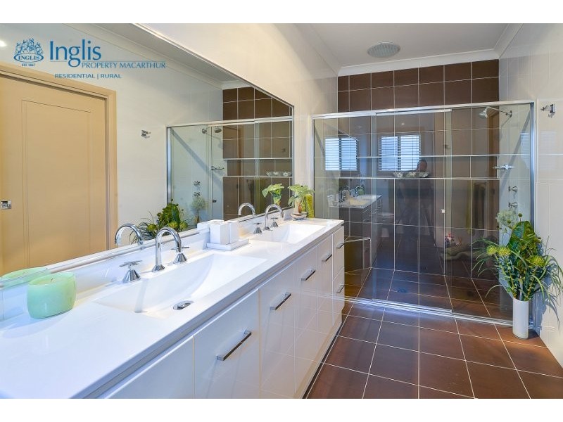 22 Macarthur Cct, Camden Park NSW 2570