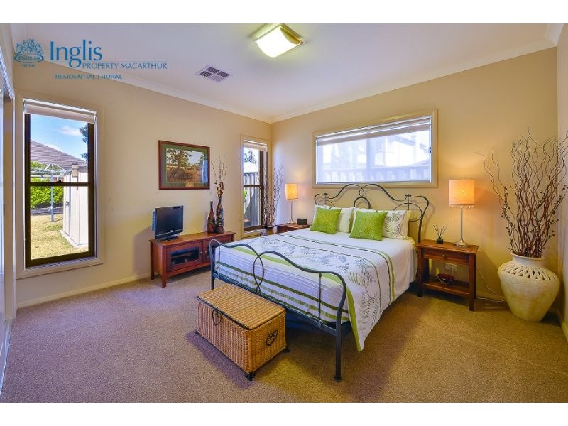 22 Macarthur Cct, Camden Park NSW 2570