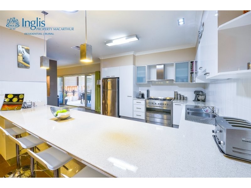 22 Macarthur Cct, Camden Park NSW 2570