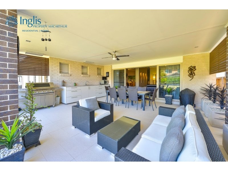 22 Macarthur Cct, Camden Park NSW 2570