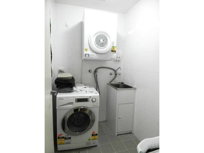 2b/541 Pembroke Road, Leumeah NSW 2560