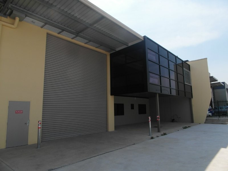 1 & 2/6 Waler Circuit, Smeaton Grange NSW 2567