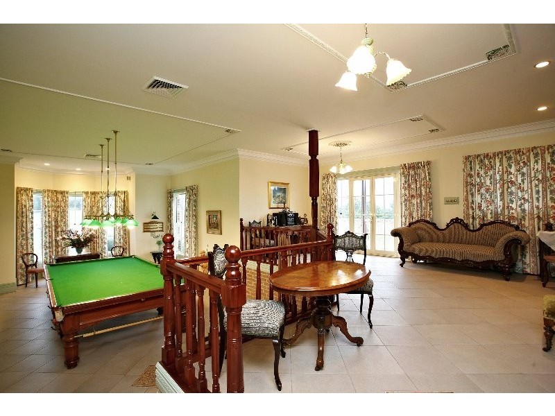 65 Benwerrin Crescent, Grasmere NSW 2570
