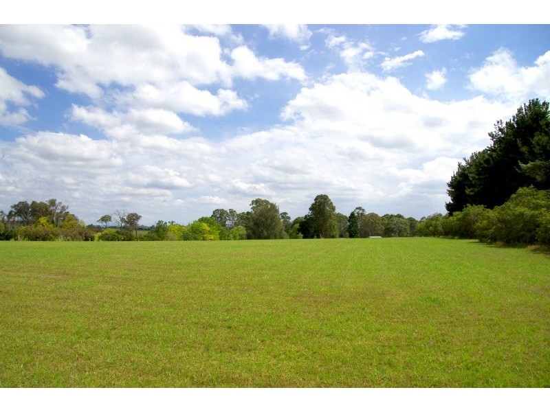 12 Clintara Crescent, Razorback NSW 2571