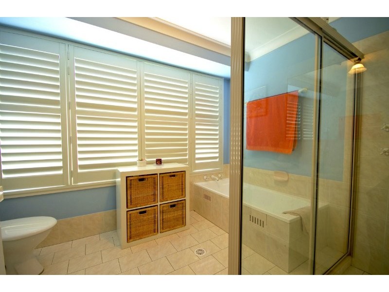 112 Kelvin Park Drive, Bringelly NSW 2556