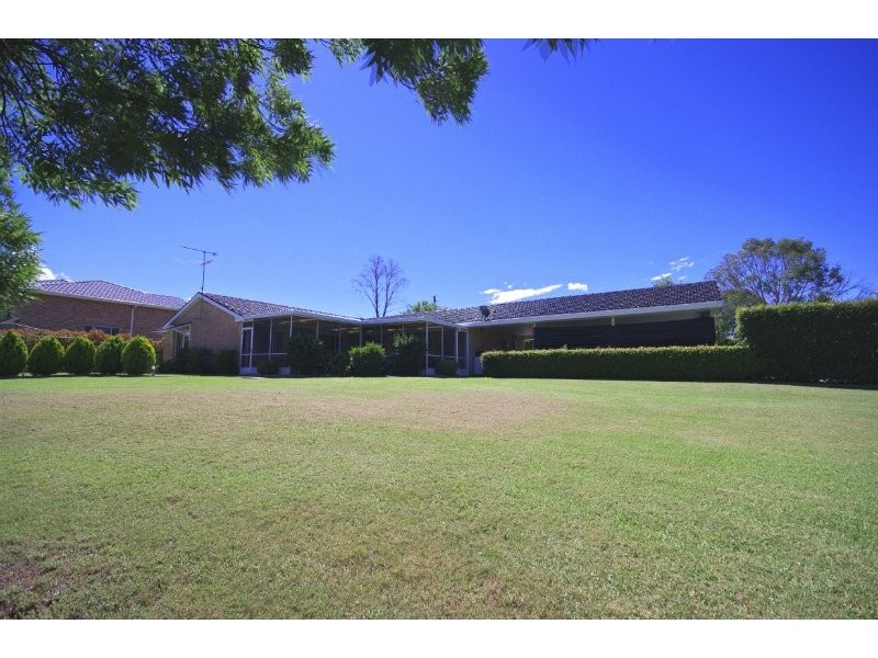 112 Kelvin Park Drive, Bringelly NSW 2556