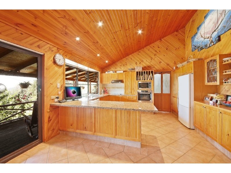 85 Eagles Road, Razorback NSW 2571