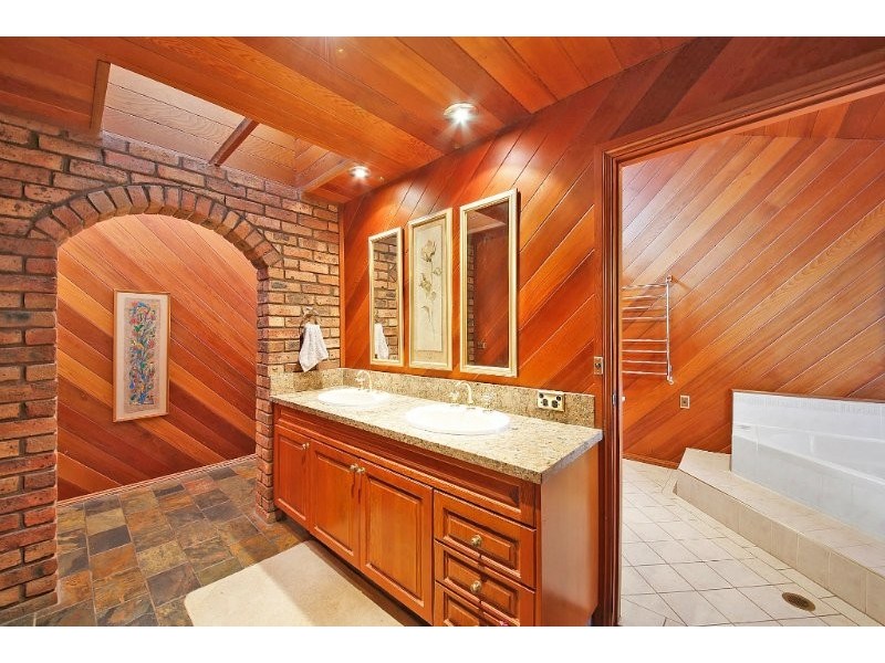 85 Eagles Road, Razorback NSW 2571