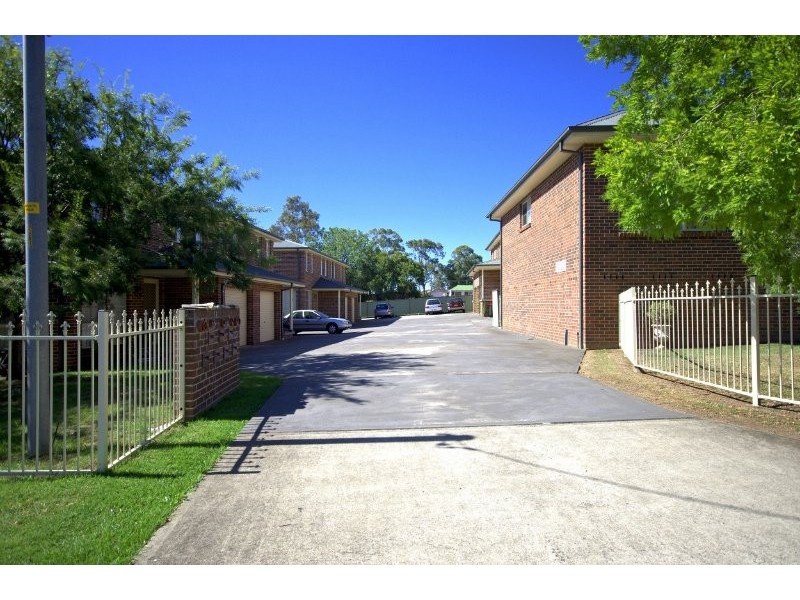 6/1a McIntosh Street, The Oaks NSW 2570