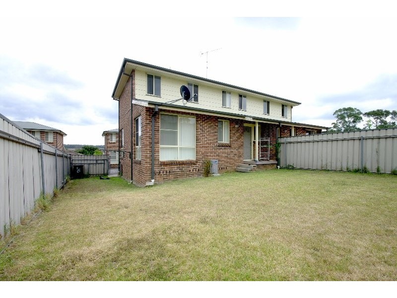 6/1a McIntosh Street, The Oaks NSW 2570