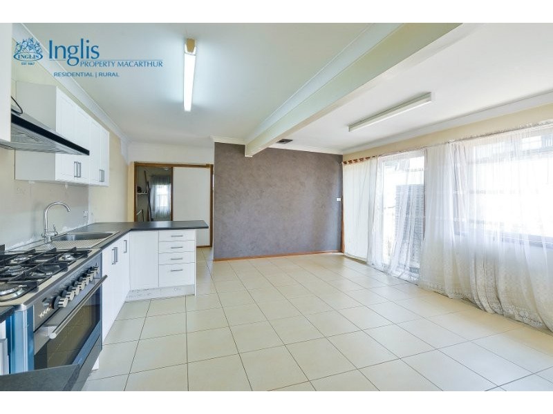 28 Ulmarra Avenue, Camden South NSW 2570