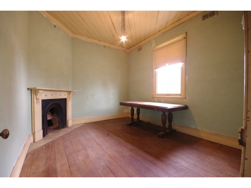 35 BURRAGORANG ROAD, Camden NSW 2570