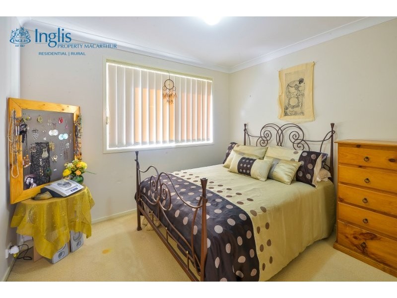 10 The Whitewater, Mount Annan NSW 2567