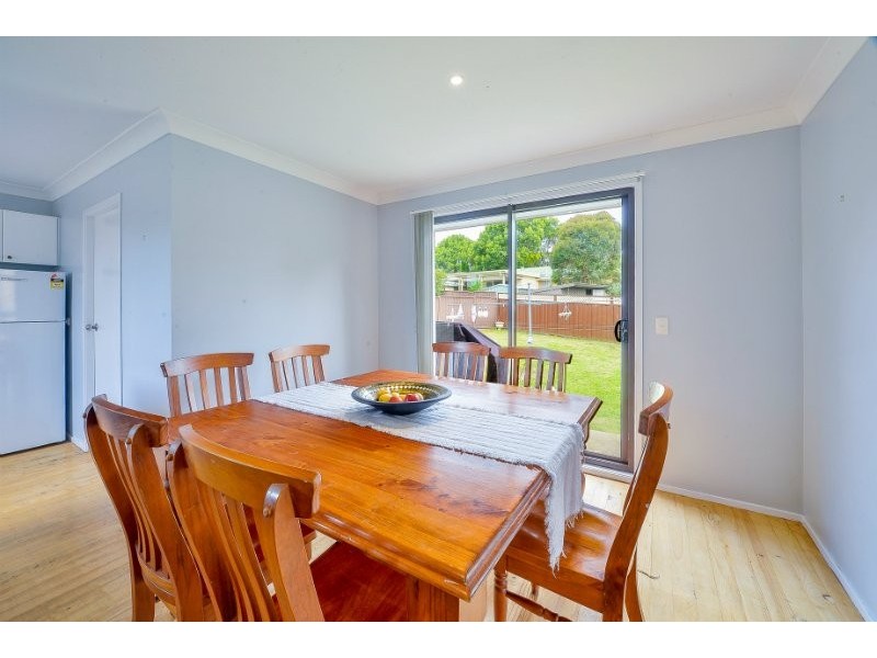 40 Cruikshank Ave, Elderslie NSW 2570