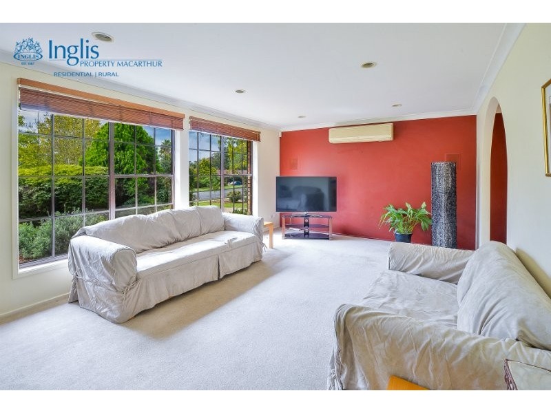 25 Griffiths Ave, Camden South NSW 2570