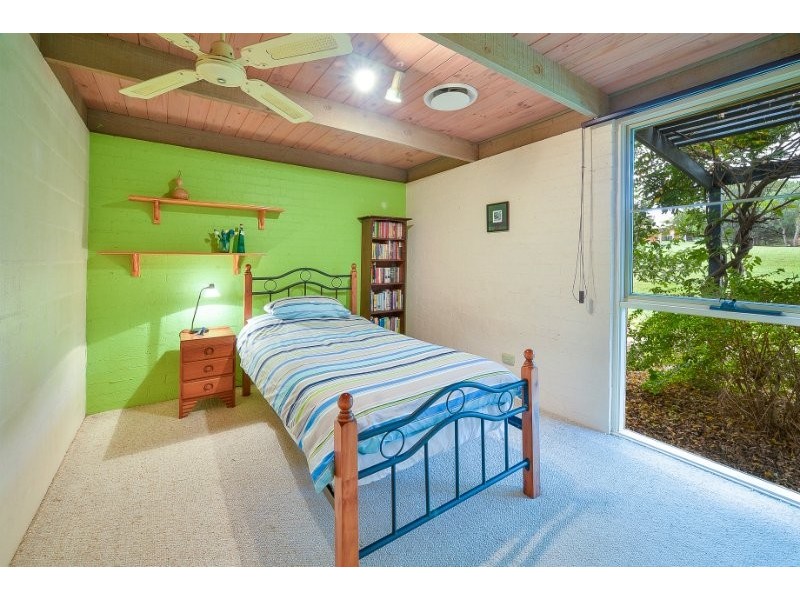 10 Caernarvon Close, Kirkham NSW 2570