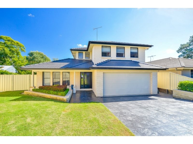 5 McBrien Place, The Oaks NSW 2570