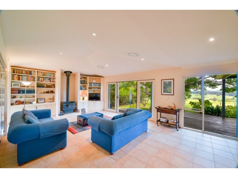 10 Caernarvon Close, Camden NSW 2570
