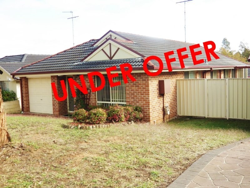 15 Lackey Place, Currans Hill NSW 2567