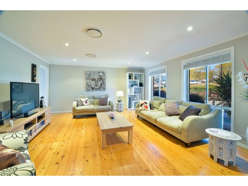 4 Rogers Way, Mount Annan NSW 2567