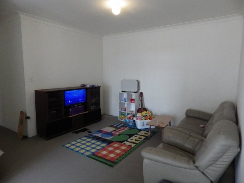 12/273 Junction Rd, Campbelltown NSW 2560