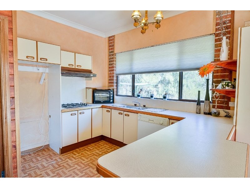 645 Montpelier Drive, The Oaks NSW 2570