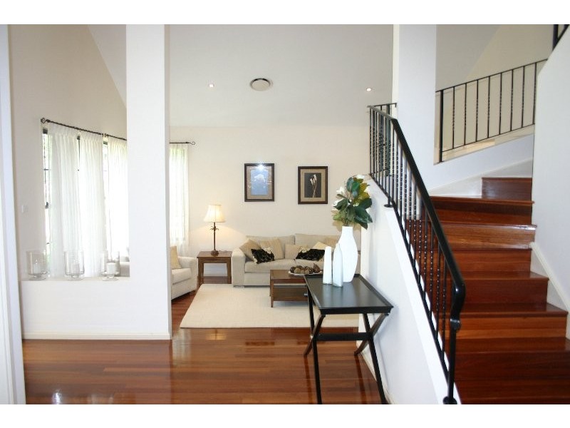 Macquarie Links NSW 2565