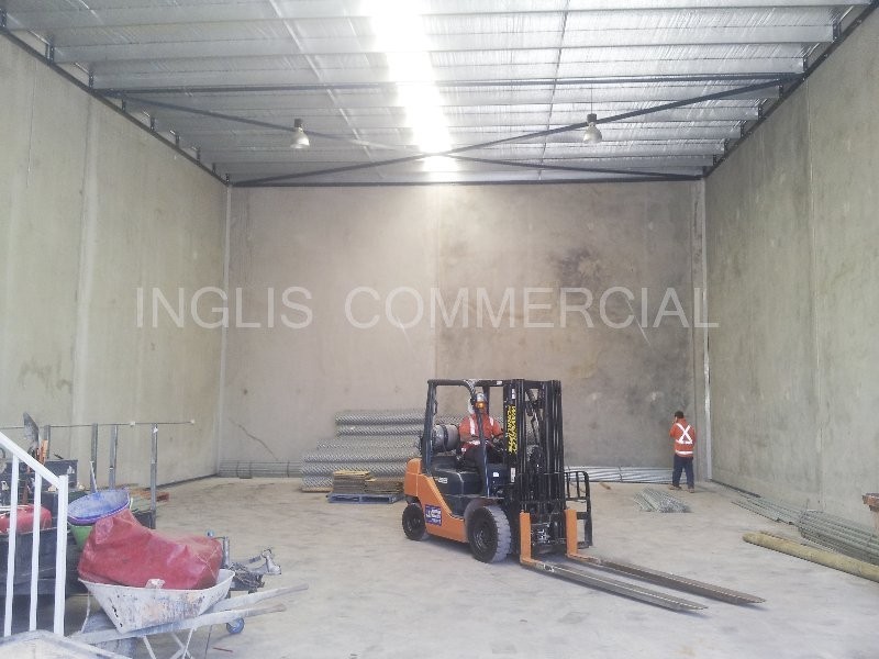 2/13 Frost Road, Campbelltown NSW 2560