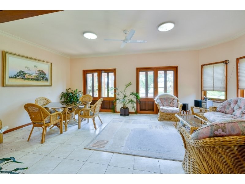 40 Victoria Park Road, The Oaks NSW 2570