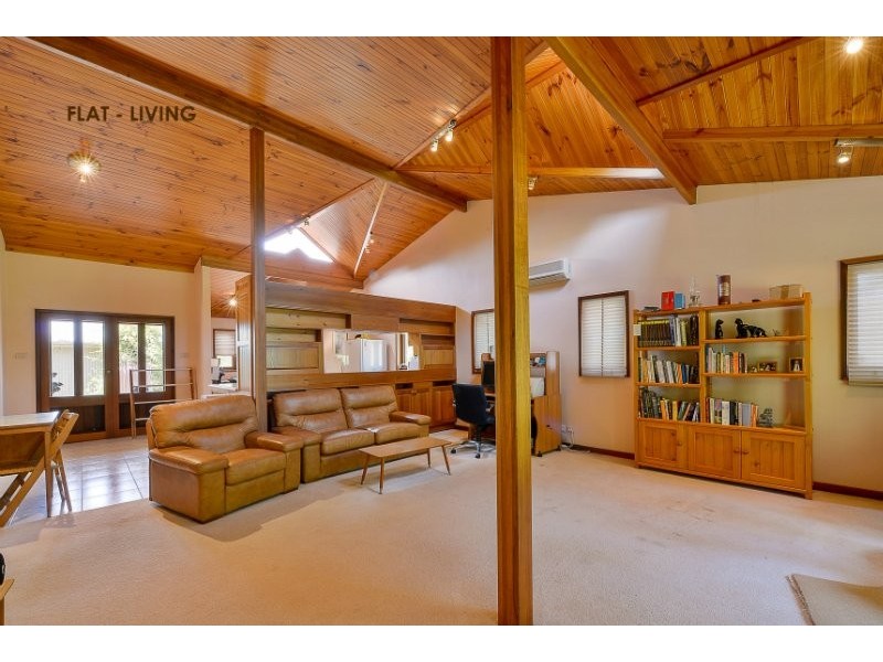 40 Victoria Park Road, The Oaks NSW 2570