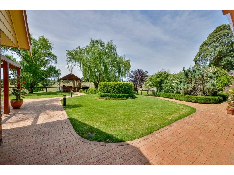 40 Victoria Park Road, The Oaks NSW 2570