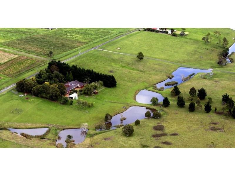 40 Victoria Park Road, The Oaks NSW 2570