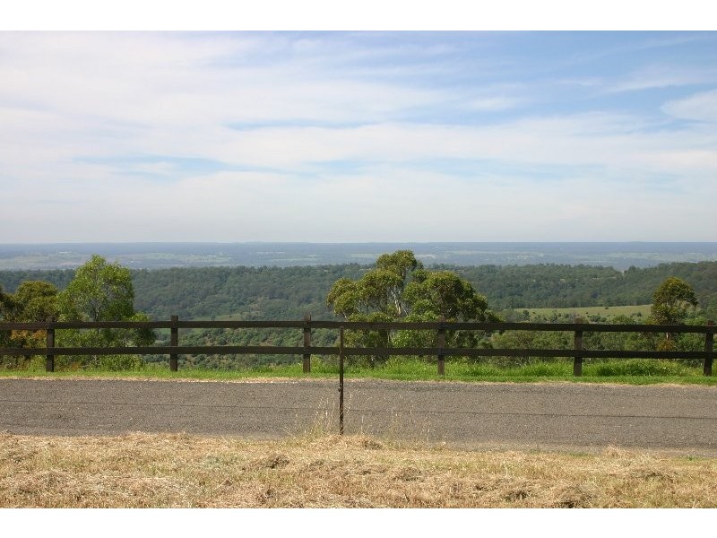 11 Rofes Way, Razorback NSW 2571