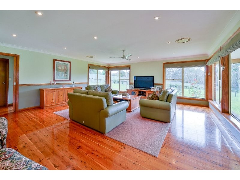 10 Rapleys Loop Road, Werombi NSW 2570