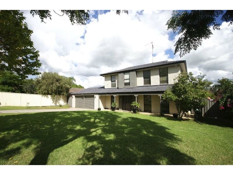 20 Crookston Drive, Camden South NSW 2570