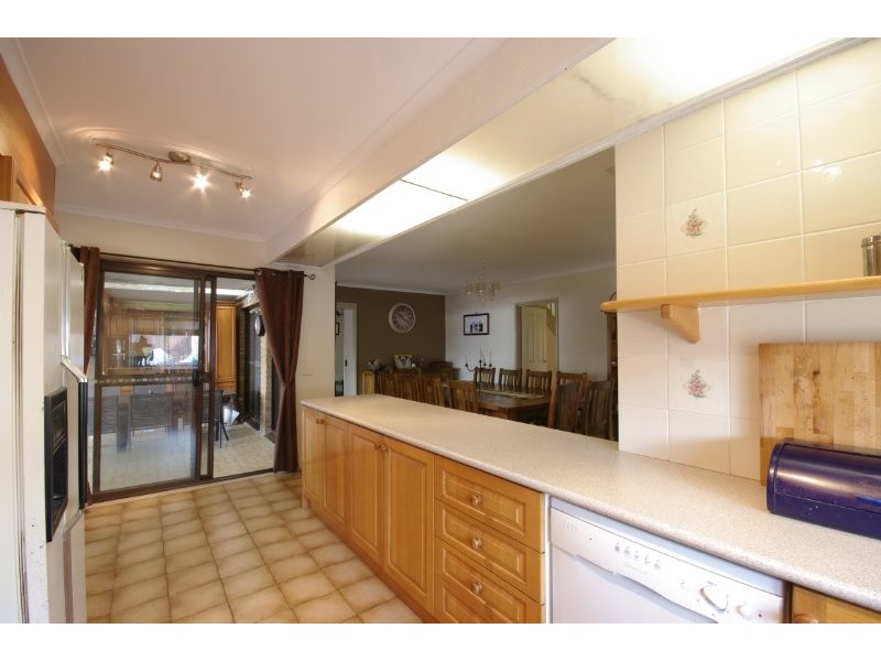 20 Crookston Drive, Camden South NSW 2570