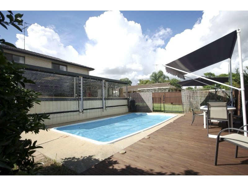 20 Crookston Drive, Camden South NSW 2570