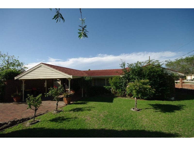 12 Devitt Crescent, The Oaks NSW 2570