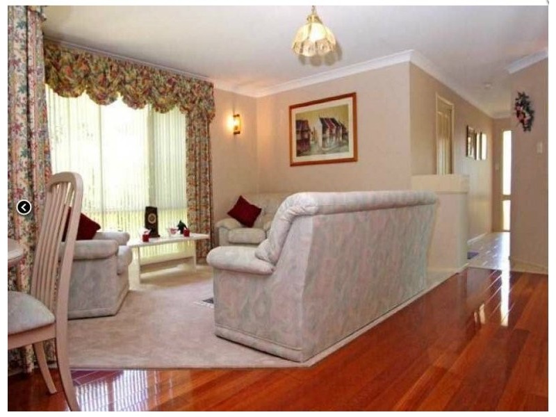 10 Burnett Avenue, Mount Annan NSW 2567