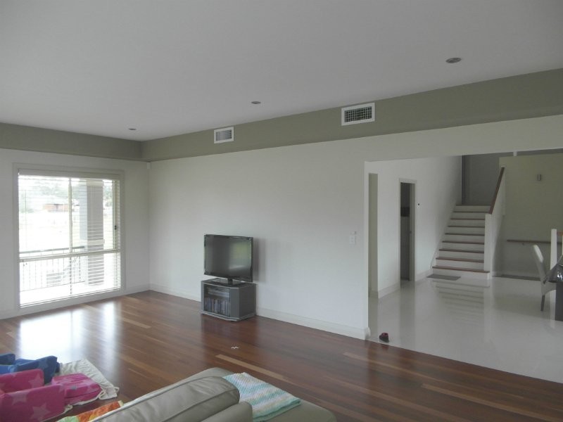 The Oaks NSW 2570