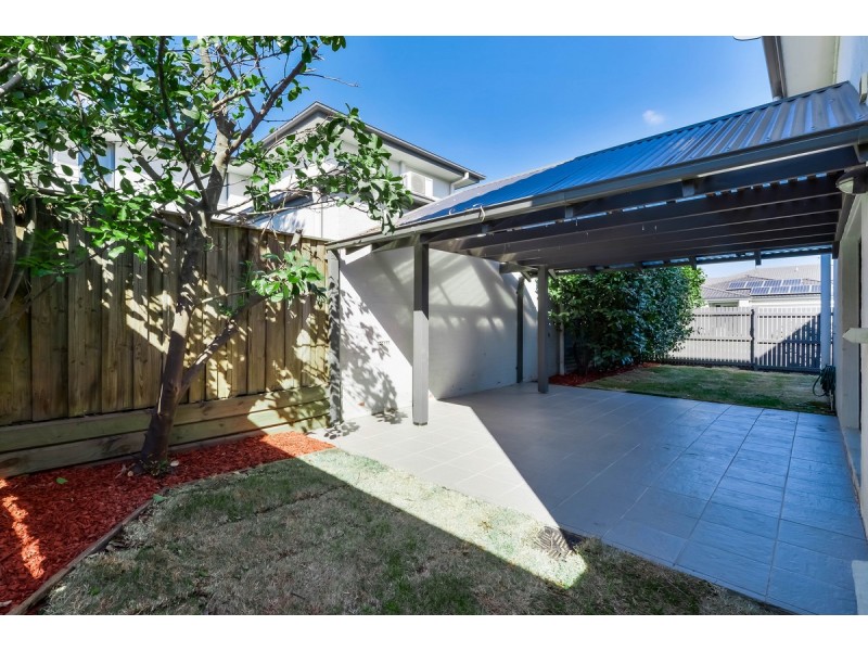 120 Minorca Circuit, Spring Farm NSW 2570