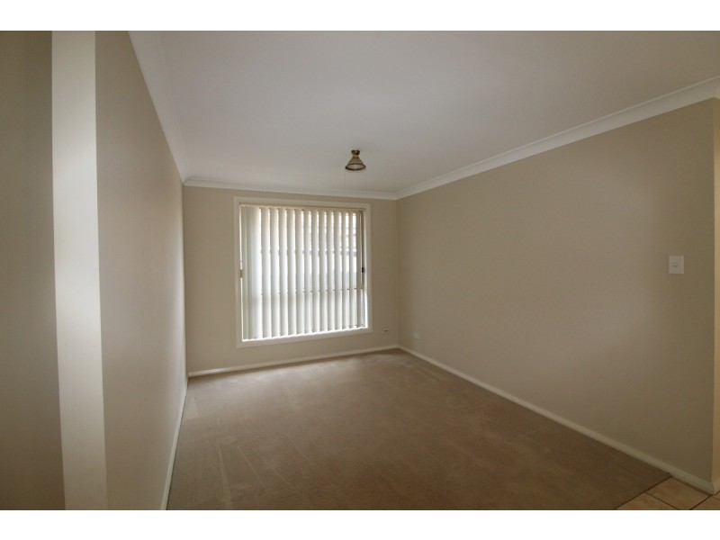 17 Montgomery Circuit, Narellan Vale NSW 2567