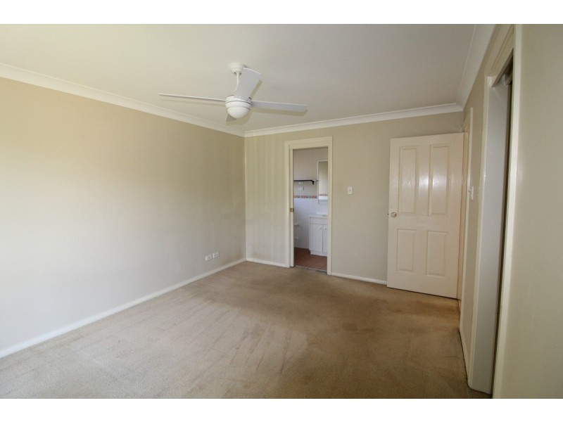 17 Montgomery Circuit, Narellan Vale NSW 2567